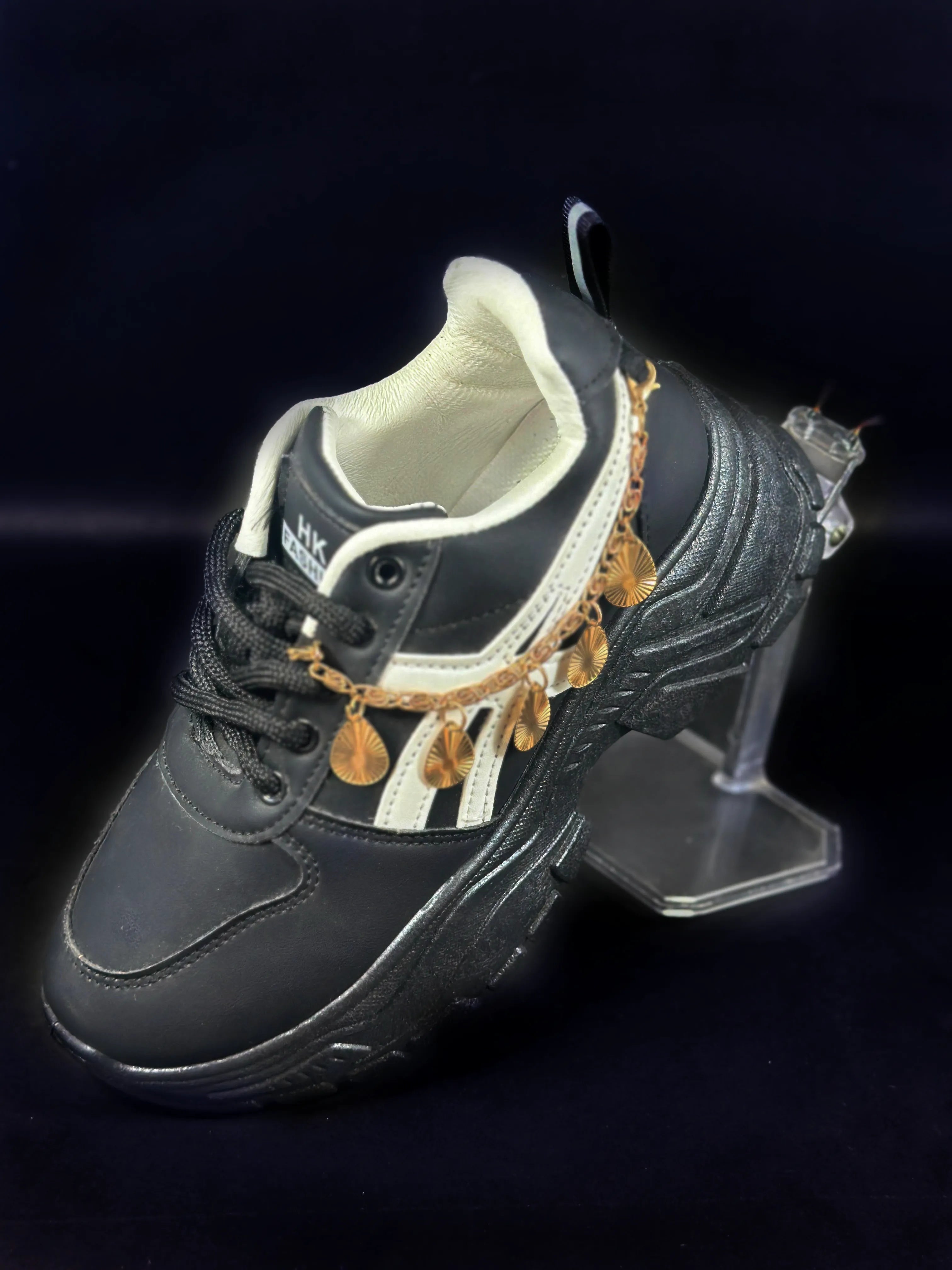 Black Chain Women’s Shoes – Stylish & Comfortable Footwear