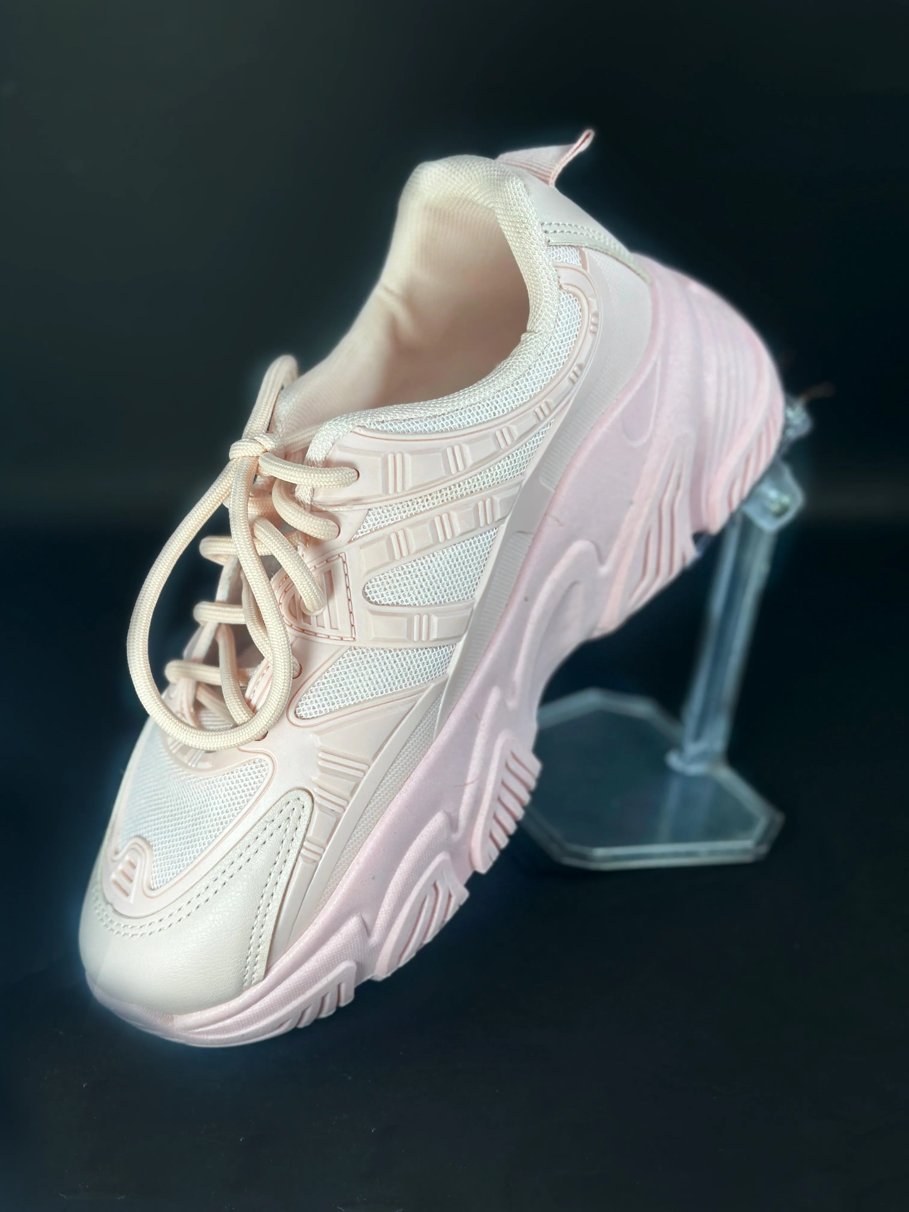 Simple Women’s Shoes – Stylish & Comfortable Footwear