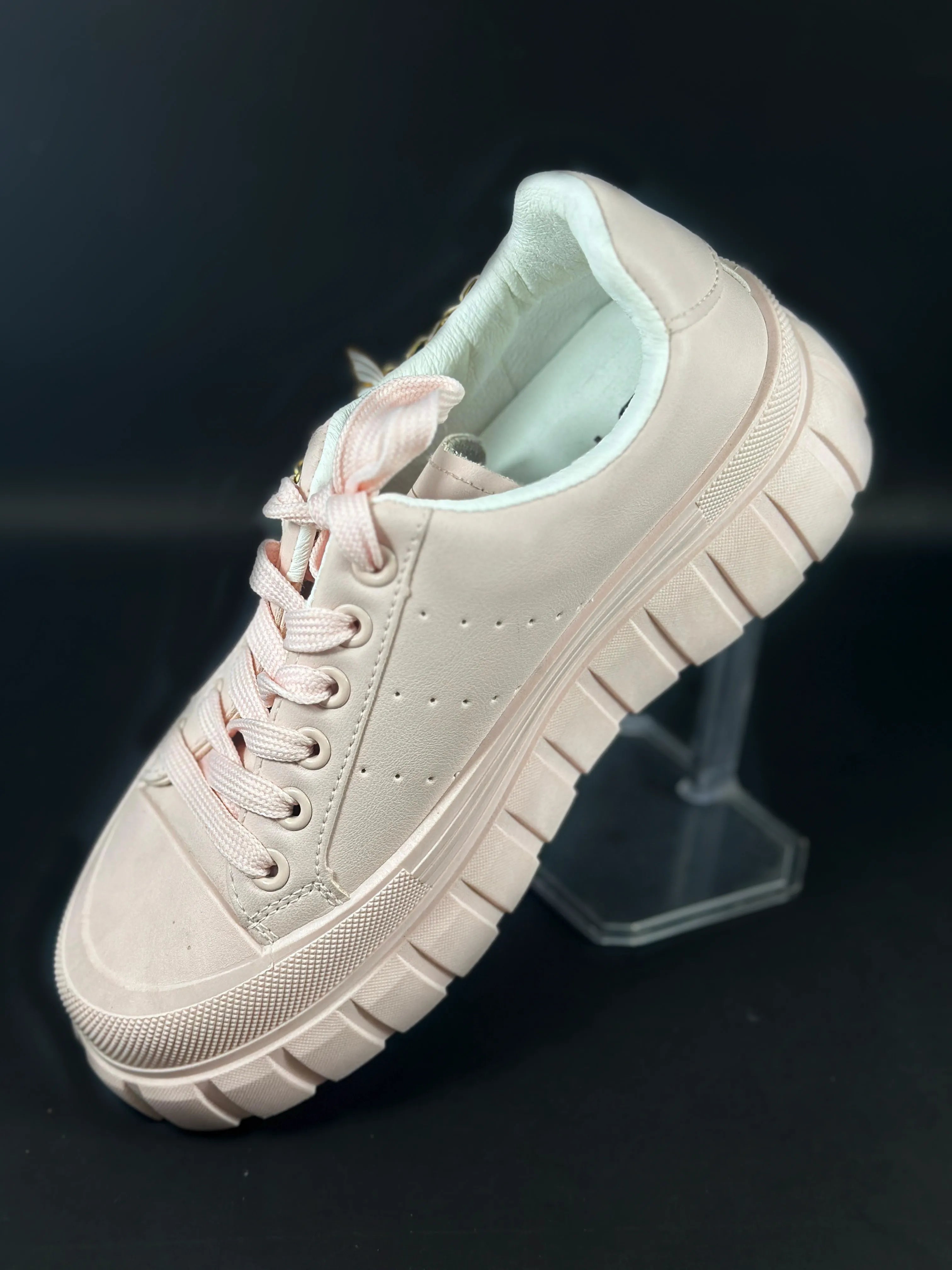 Women’s Shoes – Stylish & Comfortable Footwear