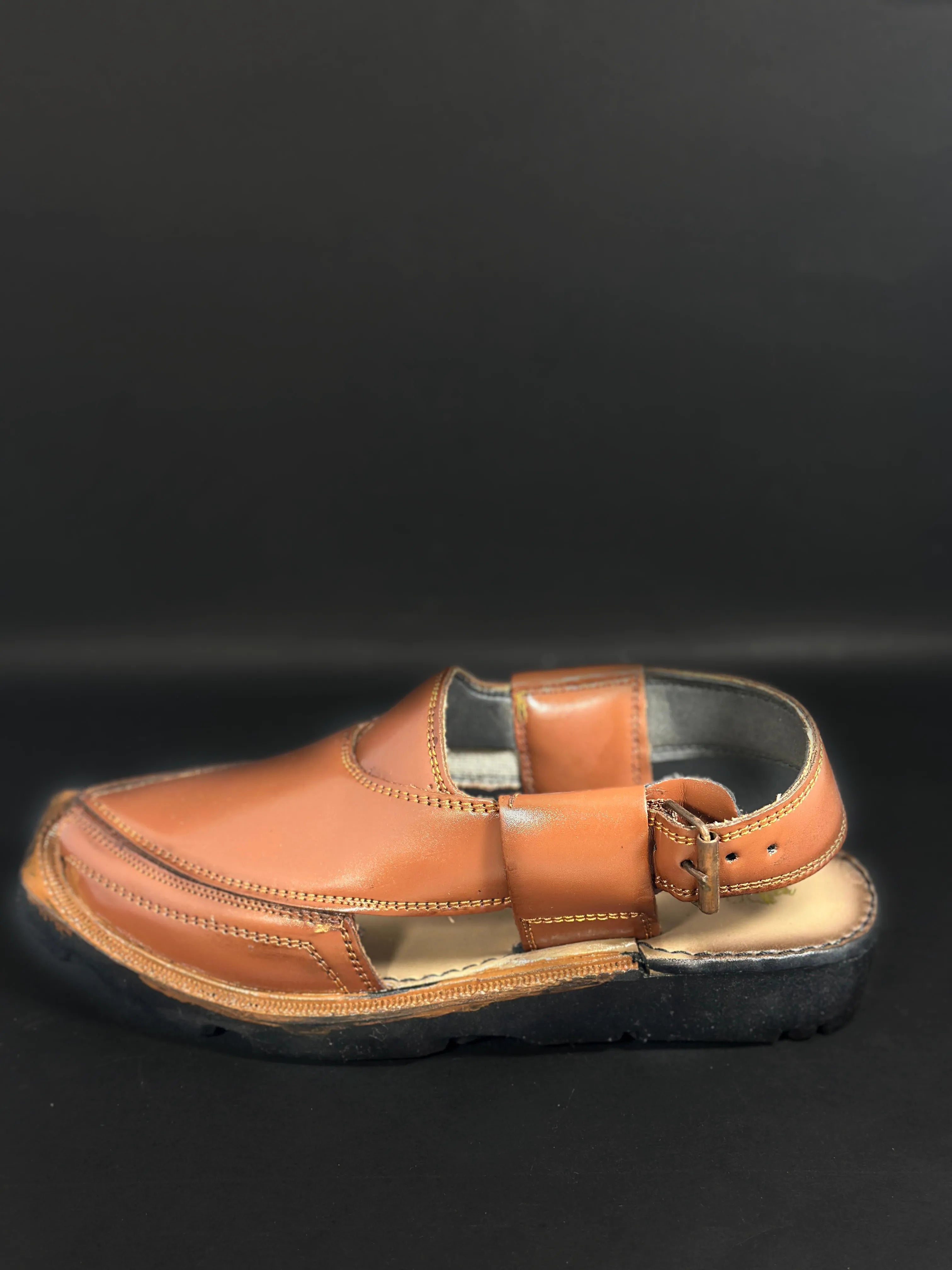 Light Brown Handmade Leather Peshawari Chappal – Classic Comfort & Durability