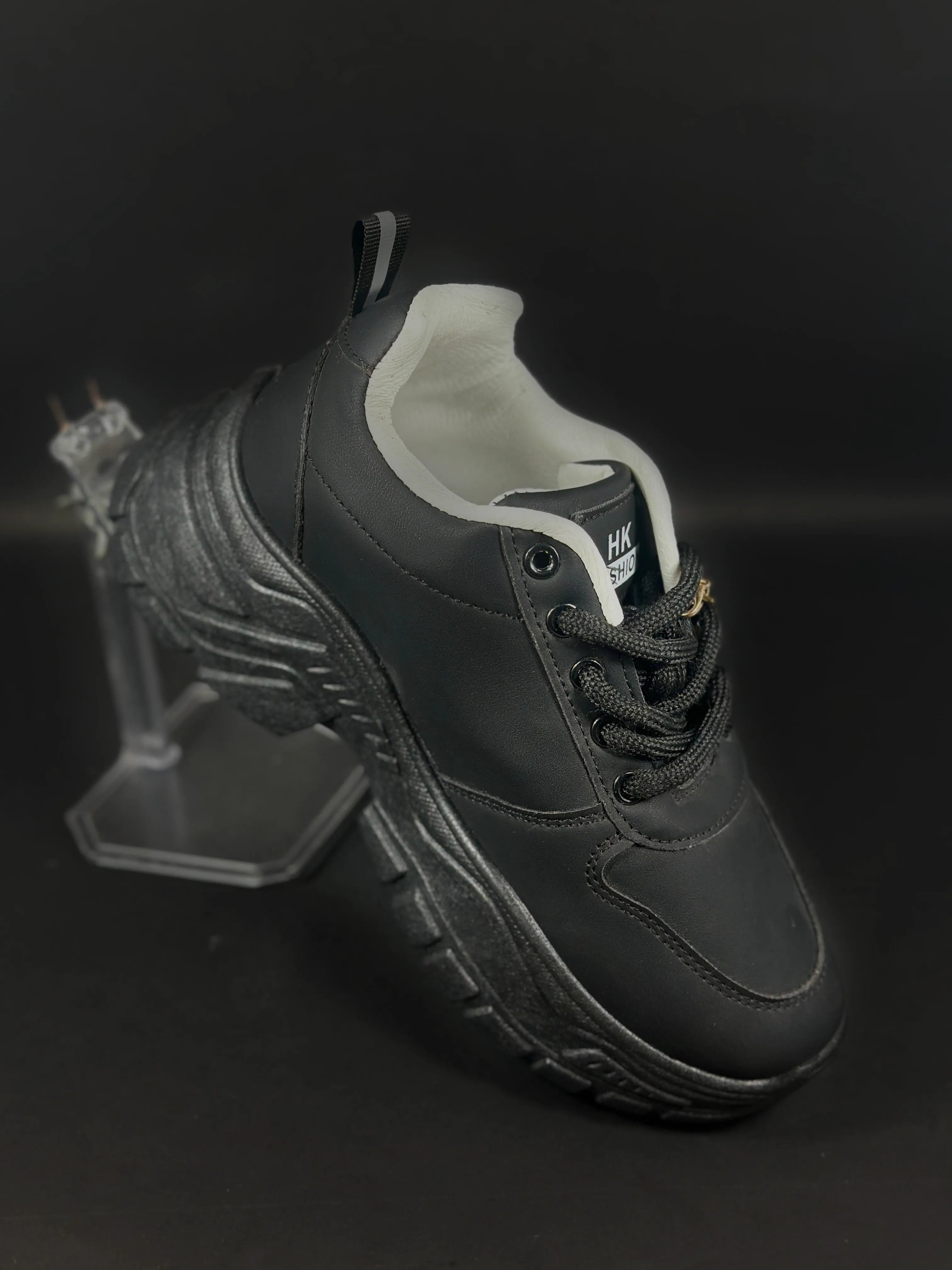 Black Chain Women’s Shoes – Stylish & Comfortable Footwear