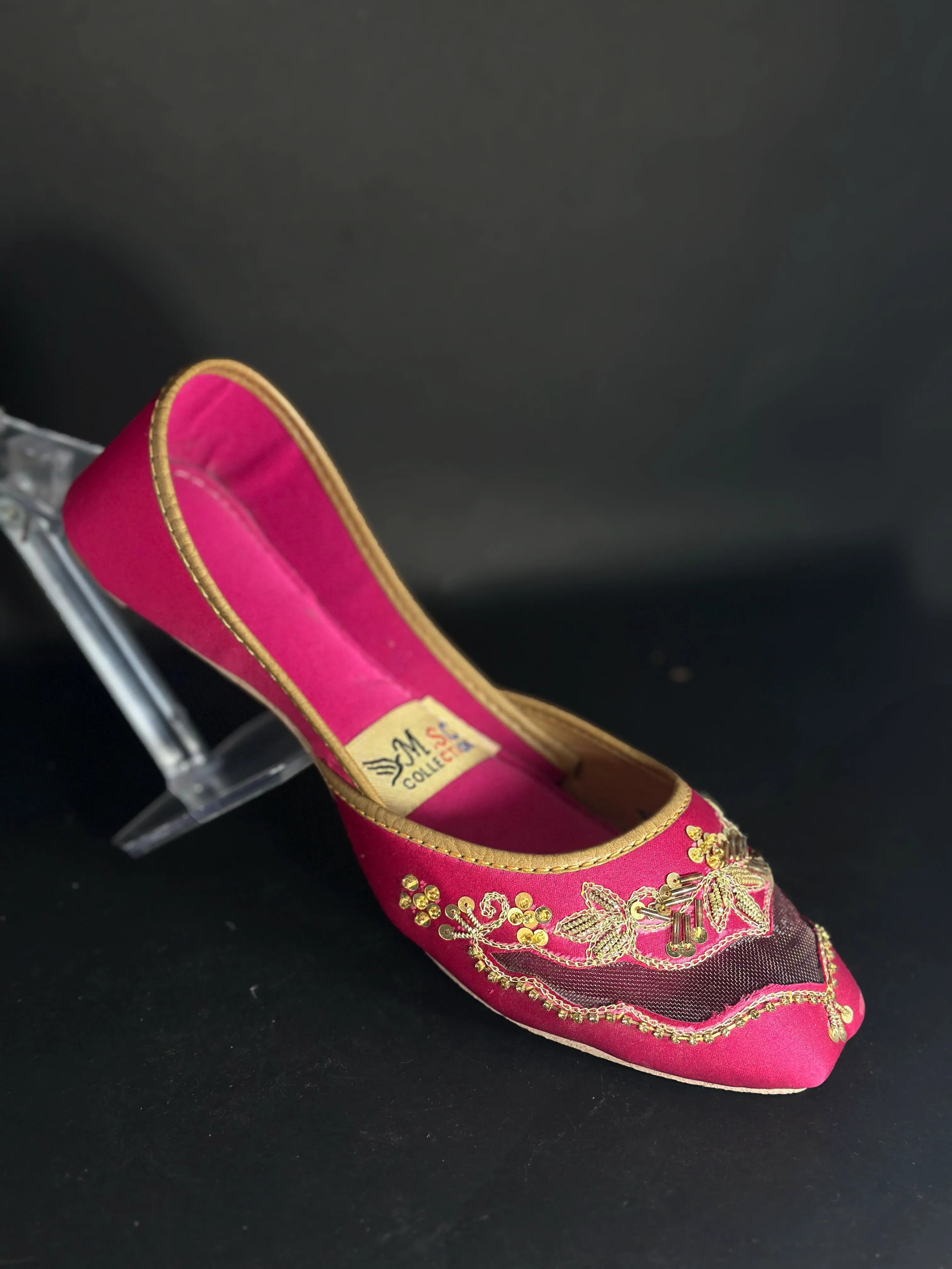 Pink Women’s Traditional Kussa – Handmade Ethnic Flat Shoes (Copy)