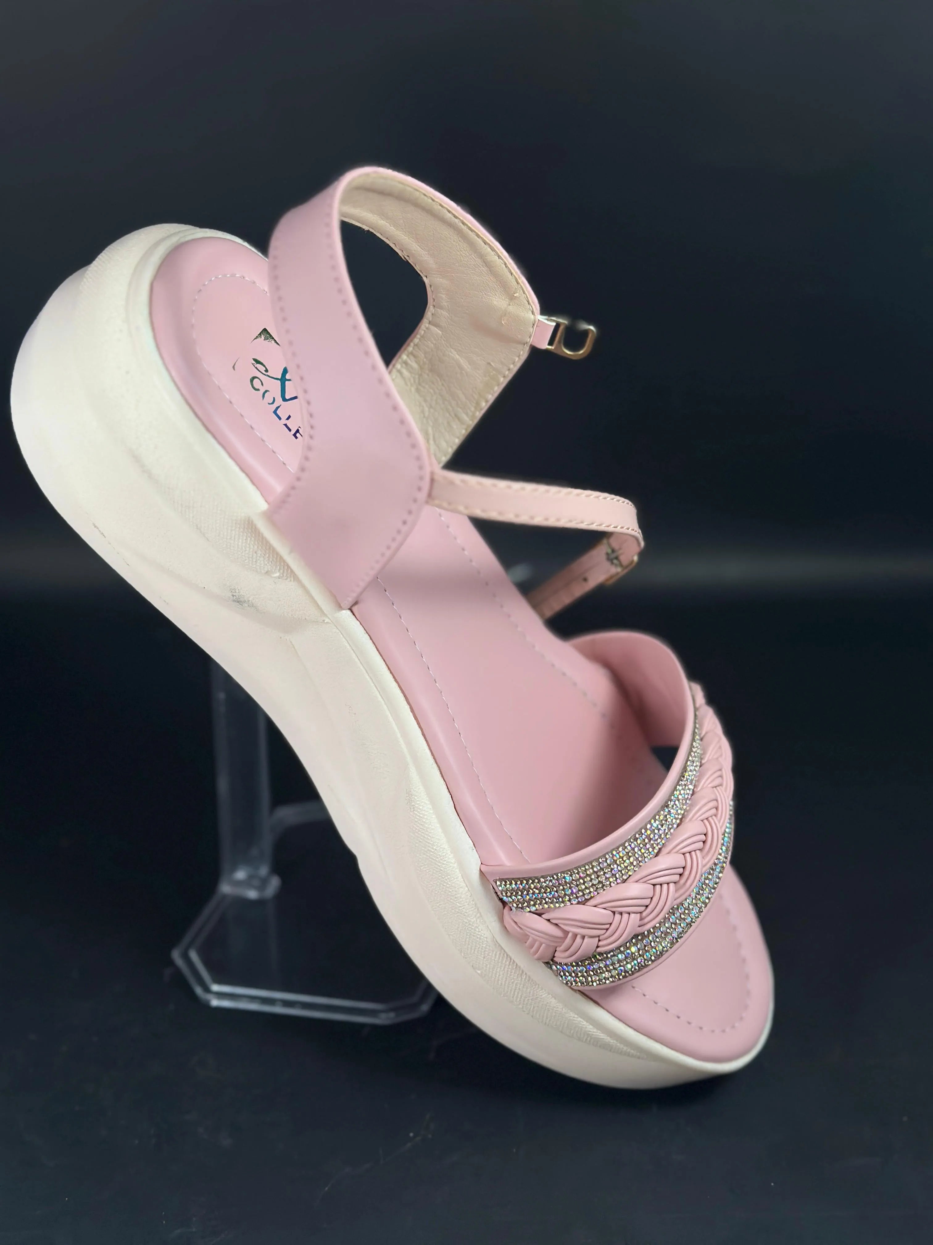 Women’s Stylish Pink Comfort Sandals – Everyday Wear