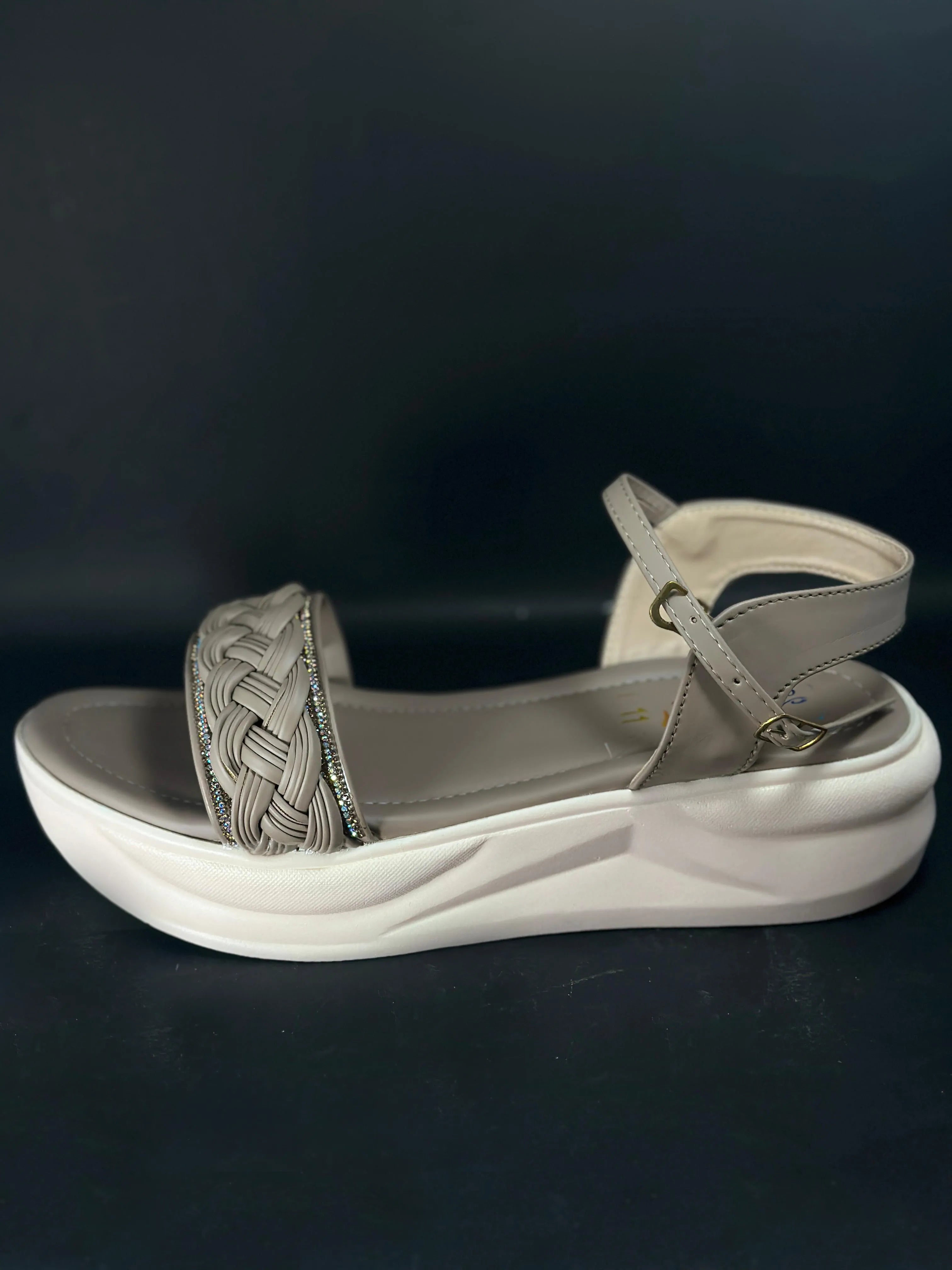 Women’s Stylish Skin Comfort Sandals – Everyday Wear