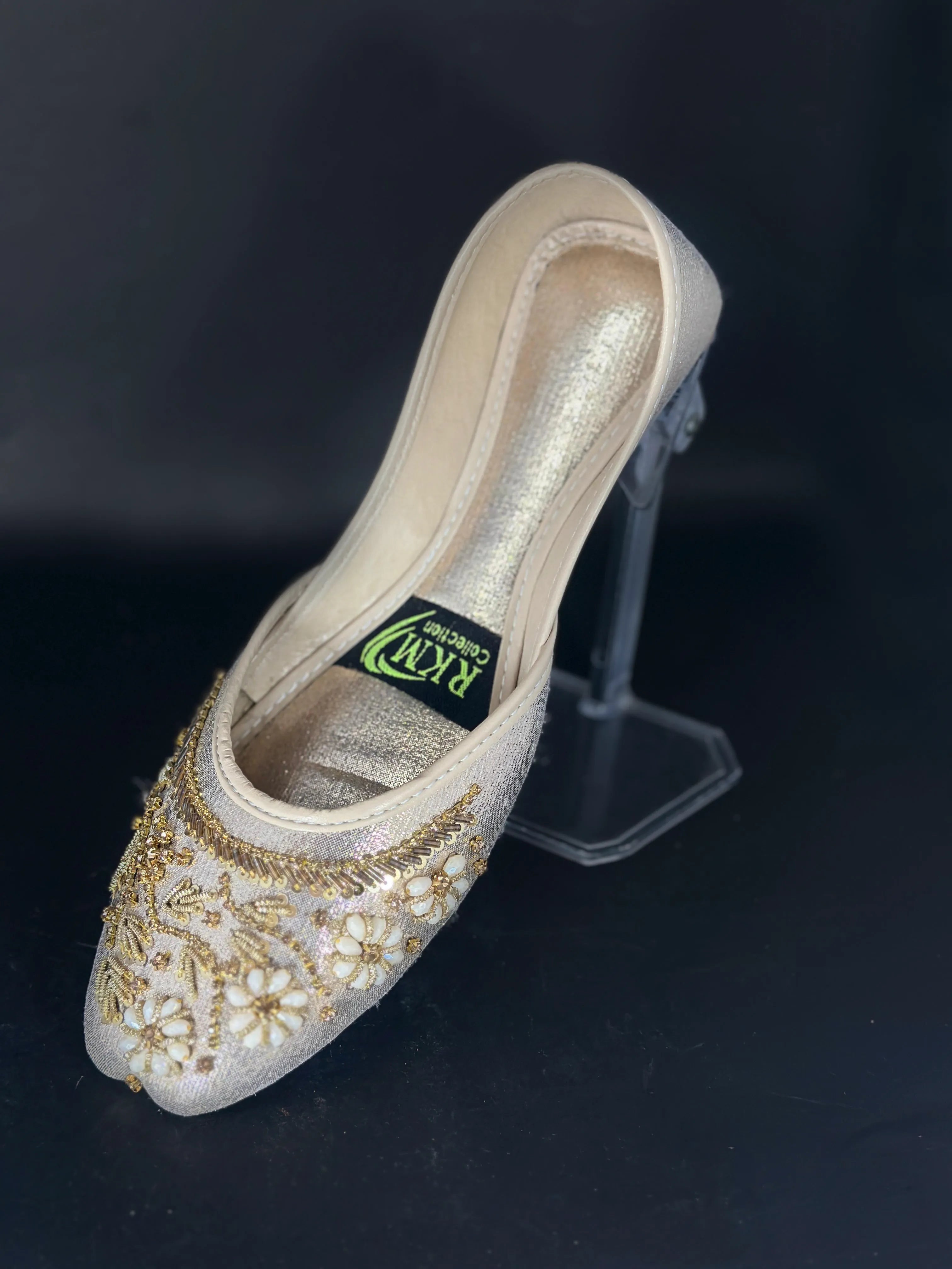 Silver Women’s Traditional Kussa – Handmade Ethnic Flat Shoes